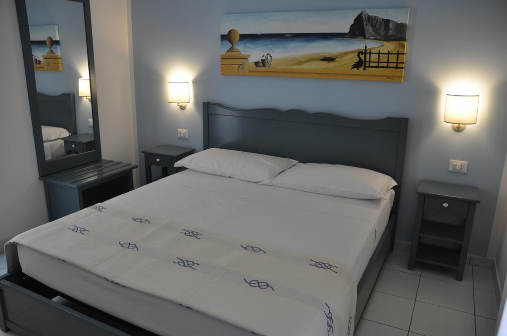 Athena Bed & Breakfast San Vito Lo Capo Quarto foto